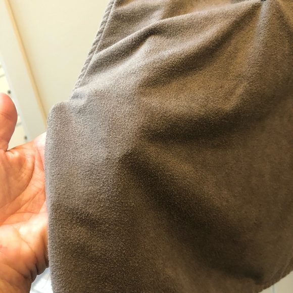 ⭐️3/$20⭐️ Suede side lace up crop top - Picture 5 of 7